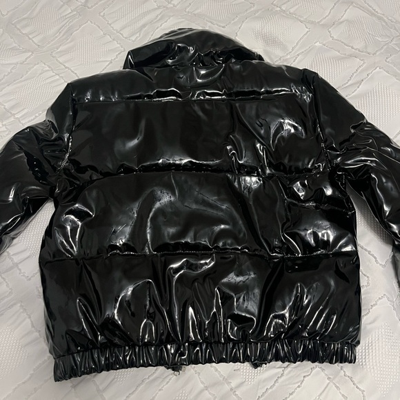 BLACK VINYL BUBBLE PUFFER JACKET -PRETTY LITTLE THING - Picture 2 of 2